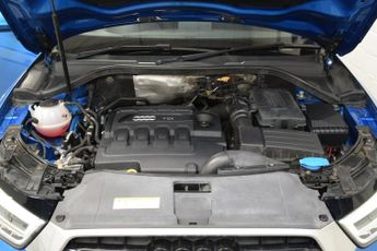 AUDI Q3 2.0 TDI S line Plus