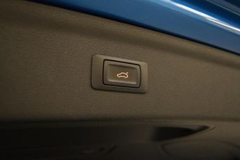 AUDI Q3 2.0 TDI S line Plus
