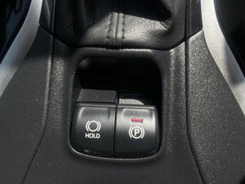 TOYOTA COROLLA 1.8 VVT-h Design Touring Sports CVT Euro 6 (s/s) 5dr