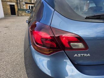 VAUXHALL ASTRA 1.6 16v SRi