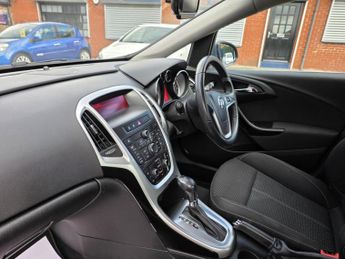 VAUXHALL ASTRA 1.6 16v SRi