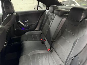 MERCEDES-BENZ A CLASS 1.3 A180 AMG Line Edition (Executive) 7G-DCT Euro 6 (s/s) 4dr