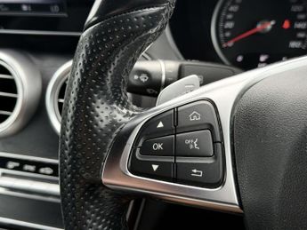MERCEDES-BENZ C CLASS 2.1 C220d AMG Line Cabriolet 2dr Diesel G-Tronic+ 4MATIC Euro 6