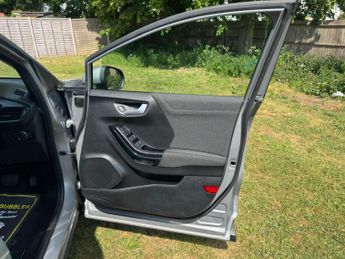 FORD PUMA 1.0 T EcoBoost Titanium