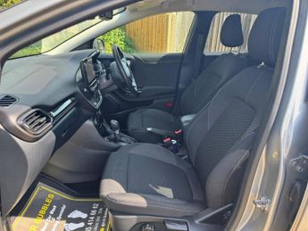 FORD PUMA 1.0 T EcoBoost Titanium