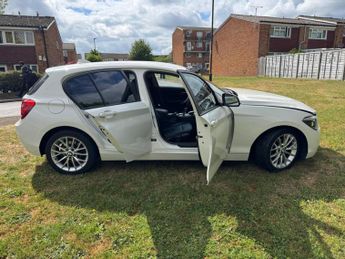 BMW 1 SERIES 1.6 116i SE 5-door