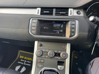 LAND ROVER RANGE ROVER EVOQUE 2.0 TD4 SE Tech