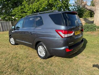 SSANGYONG TURISMO 2.2 D EX