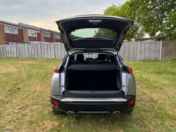 PEUGEOT 2008 1.2 PureTech Active