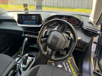 PEUGEOT 2008 1.2 PureTech Active