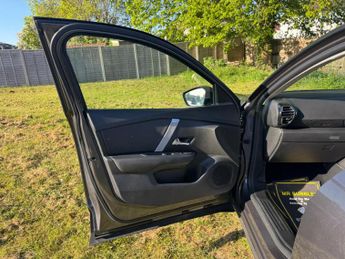 CITROEN C4 1.2 PureTech Shine