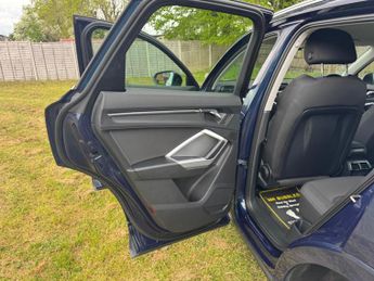 AUDI Q3 1.5 TFSI CoD 35 Sport