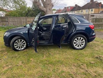 AUDI Q3 1.5 TFSI CoD 35 Sport