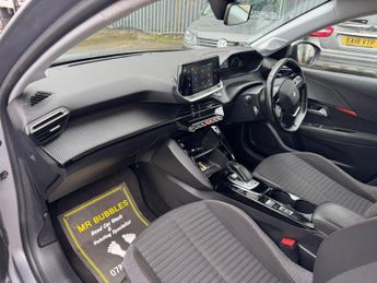 PEUGEOT E-208 50kWh Active