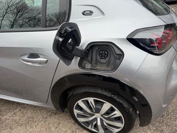 PEUGEOT E-208 50kWh Active