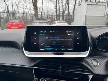 PEUGEOT E-208 50kWh Active