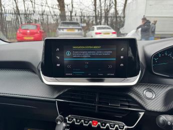 PEUGEOT E-208 50kWh Active