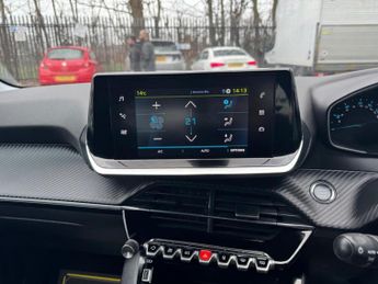 PEUGEOT E-208 50kWh Active
