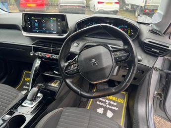 PEUGEOT E-208 50kWh Active