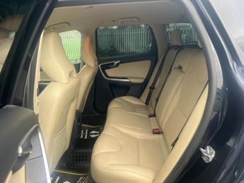 VOLVO XC60 2.0 SE Nav D4
