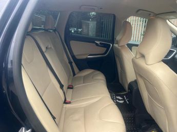 VOLVO XC60 2.0 SE Nav D4