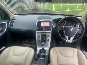 VOLVO XC60 2.0 SE Nav D4