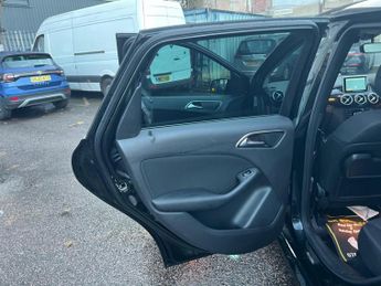MERCEDES-BENZ B CLASS 1.6 B180 BlueEfficiency SE