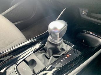 TOYOTA C-HR 1.8 VVT-h Design