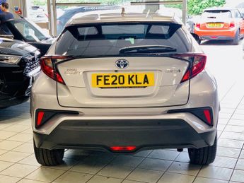 TOYOTA C-HR 1.8 VVT-h Design