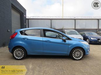 FORD FIESTA 1.4 Titanium 1 Owner, 5 doors, Aircon, Bluetooth, Cruise