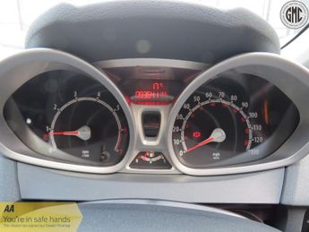 FORD FIESTA 1.4 Titanium 1 Owner, 5 doors, Aircon, Bluetooth, Cruise