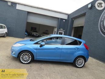 FORD FIESTA 1.4 Titanium 1 Owner, 5 doors, Aircon, Bluetooth, Cruise
