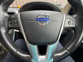 VOLVO XC60 2.0 SE Lux D4