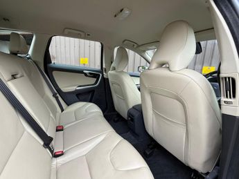 VOLVO XC60 2.0 SE Lux D4