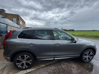 VOLKSWAGEN TOUAREG 3.0 TDI V6 R-Line