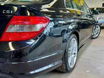 MERCEDES-BENZ C CLASS 1.8 C180 BlueEfficiency Sport Auto Euro 5 4dr