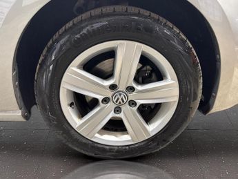 VOLKSWAGEN GOLF 2.0 TDI BlueMotion Tech SE