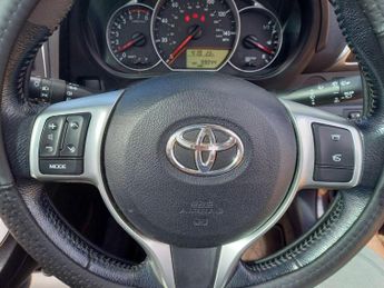 TOYOTA VERSO S 1.33 Dual VVT-i T Spirit Euro 5 5dr