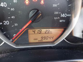TOYOTA VERSO S 1.33 Dual VVT-i T Spirit Euro 5 5dr