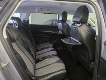 PEUGEOT 5008 1.6 BlueHDi Allure