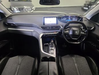PEUGEOT 5008 1.6 BlueHDi Allure