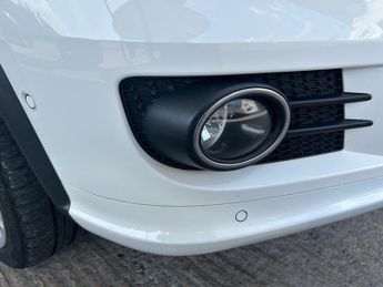 VOLKSWAGEN TIGUAN 2.0 TDI BlueMotion Tech R-Line