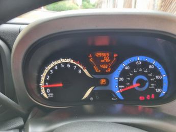 NISSAN CUBE 1.6