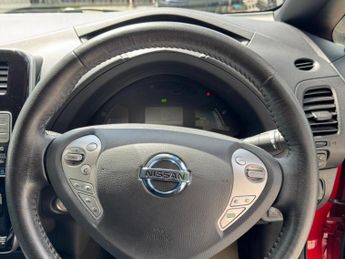 NISSAN LEAF 30kWh Tekna