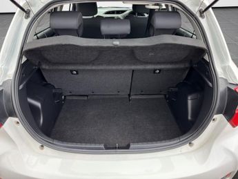 TOYOTA YARIS 1.5 VVT-i Icon