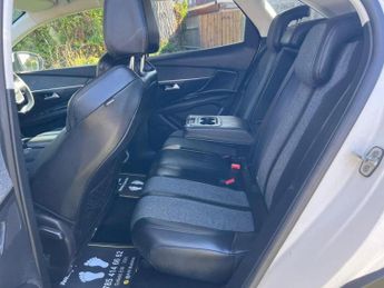 PEUGEOT 3008 1.2 PureTech Allure EAT Euro 6 (s/s) 5dr