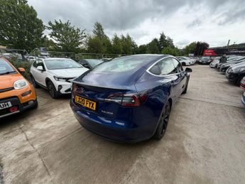 TESLA MODEL 3 (Dual Motor) Performance