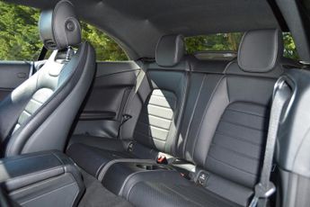 MERCEDES-BENZ C CLASS 2.1 C220d AMG Line