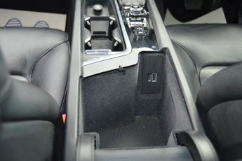 VOLVO XC60 2.0 Momentum T4