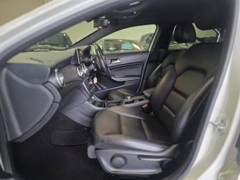 MERCEDES-BENZ GLA 2.1 GLA220 CDI SE